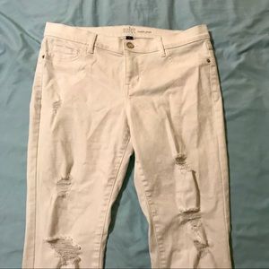 White ripped skinny jeans